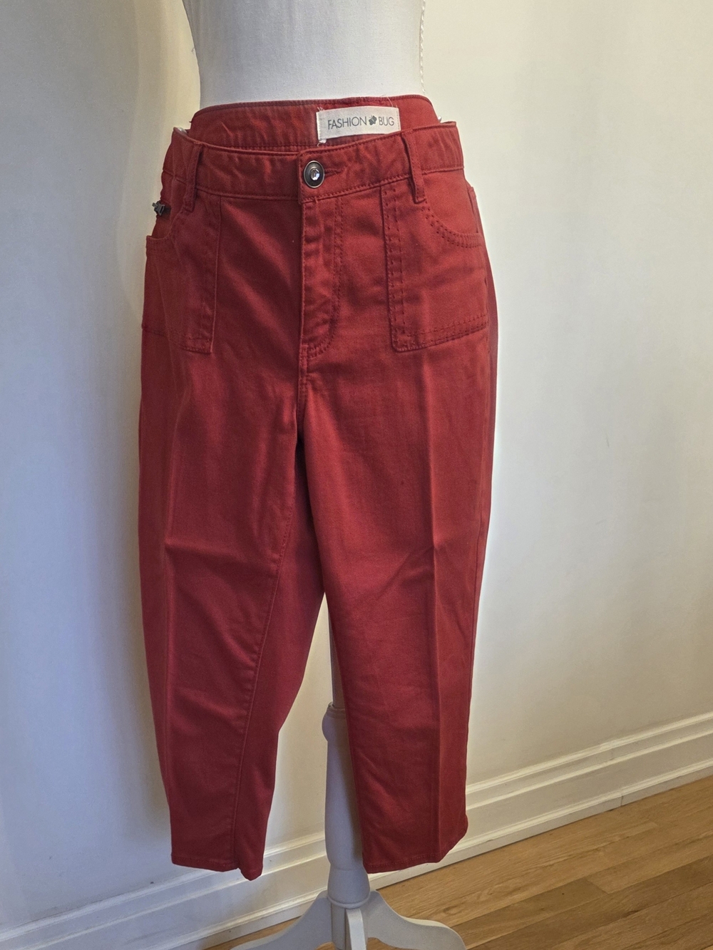 Red Cropped Jeans